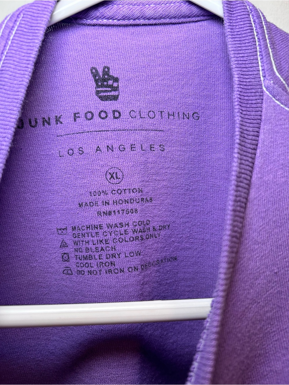 Junk Food Urban Outfitters Purple Cropped Chevrolet Racing Graphic T-Shirt XL - Picture 3 of 4